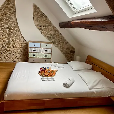 Les D'orsay Pensión 3*
